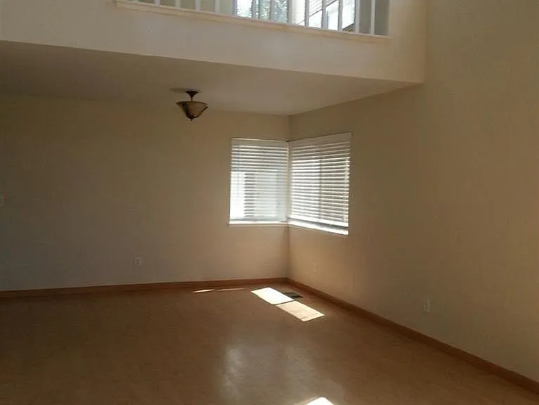 109 Birchwood Ct — Photo 5