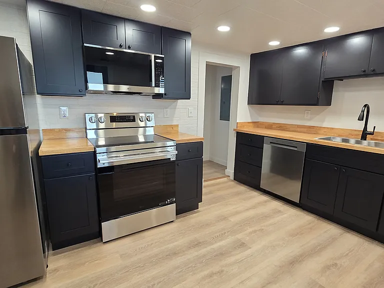 485 W Main St #1 — Photo 27