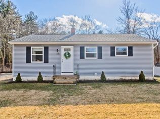 336 Newhouse St, Springfield, MA 01118