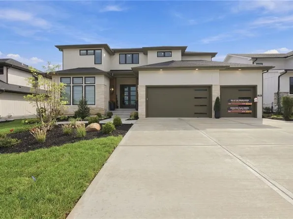 17605 Knox St, Overland Park, KS 66221