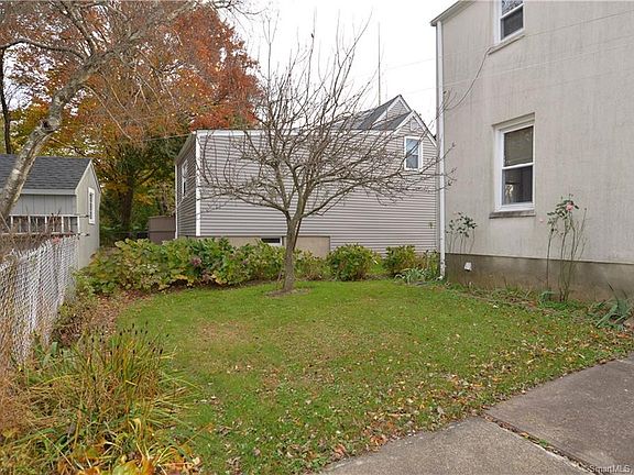 5th image of 330 Ezra St