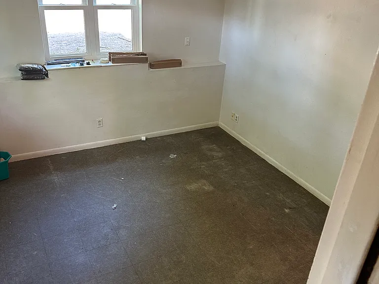 255 Crandall St #B — Photo 4