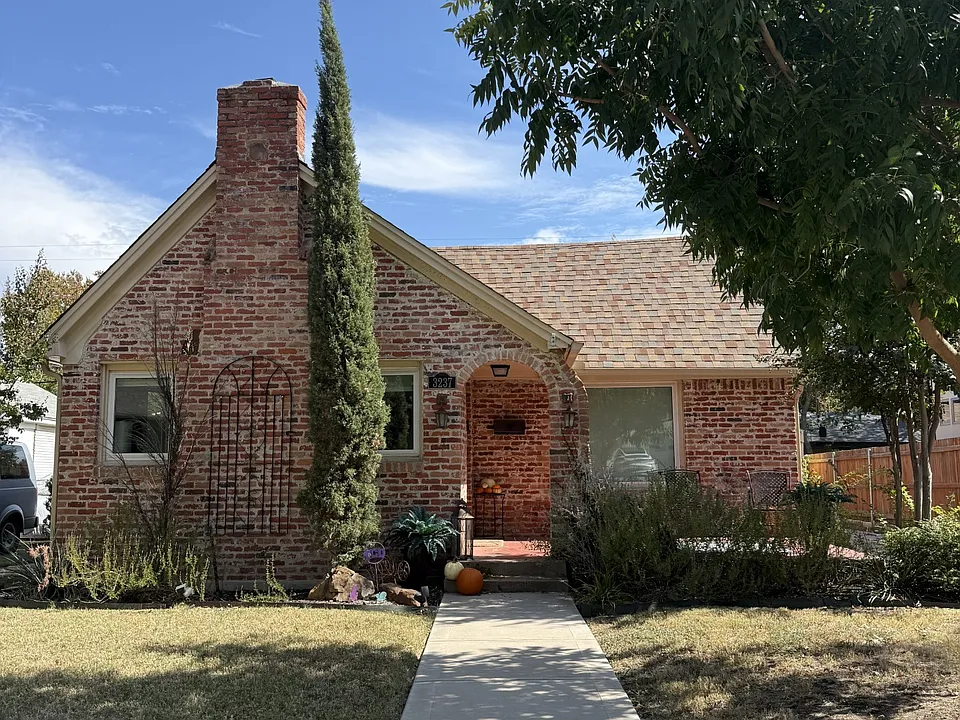 3237 Waits Ave