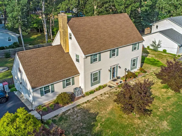 3066 Swan Dr, Vineland, NJ 08361