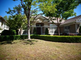 5612 W Bluff Ave, Fresno, CA 93722