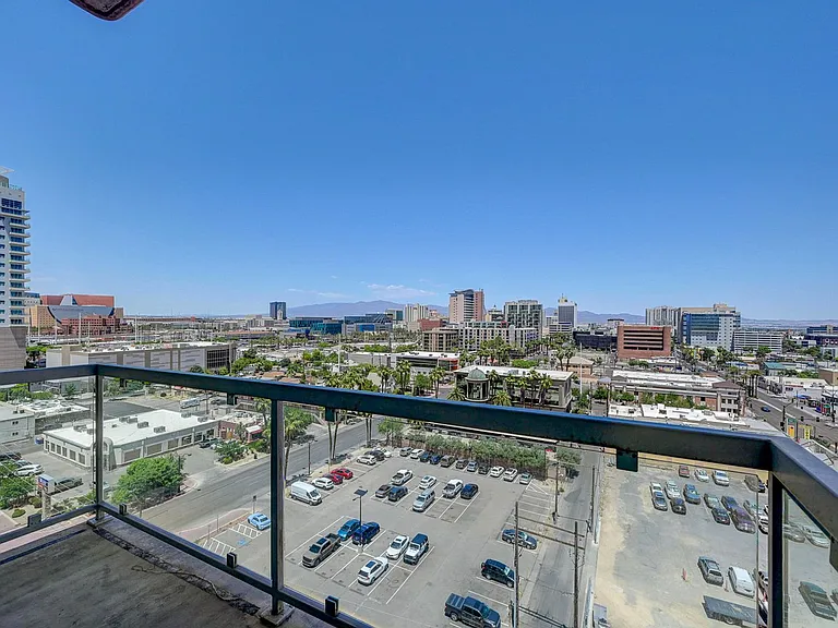 900 Las Vegas Blvd S #816 — Photo 32