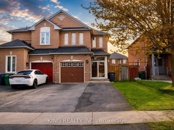 277 Morningmist St, Brampton, ON L6R 2B9