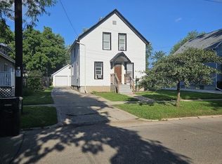 1125 Hackett St, Beloit, WI 53511