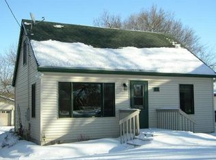 71 Cherry Ave S, Annandale, MN 55302