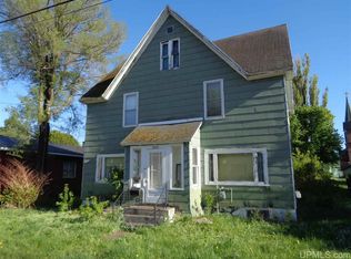 25431 Oak St, Calumet, MI 49913