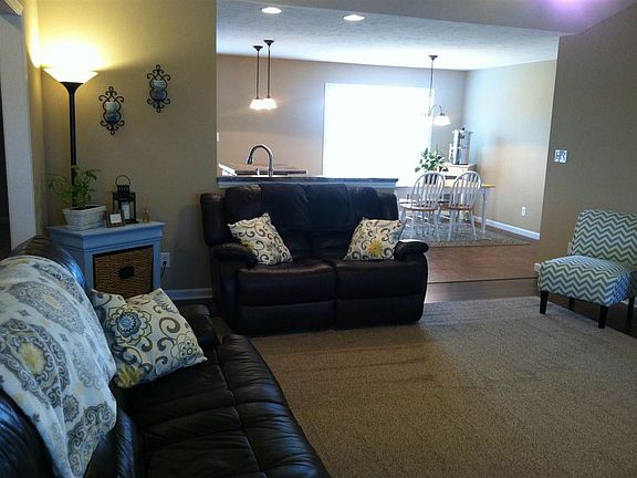 3rd image of 13403 Wildflower Dr