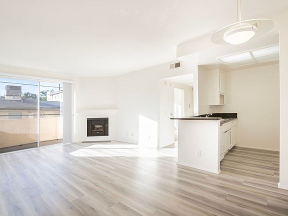 2nd image of 1409 N Alta Vista Blvd APT 111