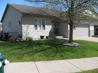 914 8th Ave N, Onalaska, WI 54650