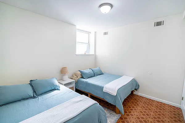 Rented by Highline Residential | media 29