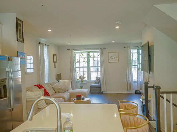 5th image of 8210 Goldstone Ct