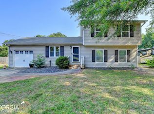 1811 Pharrs Rd, Snellville, GA 30078