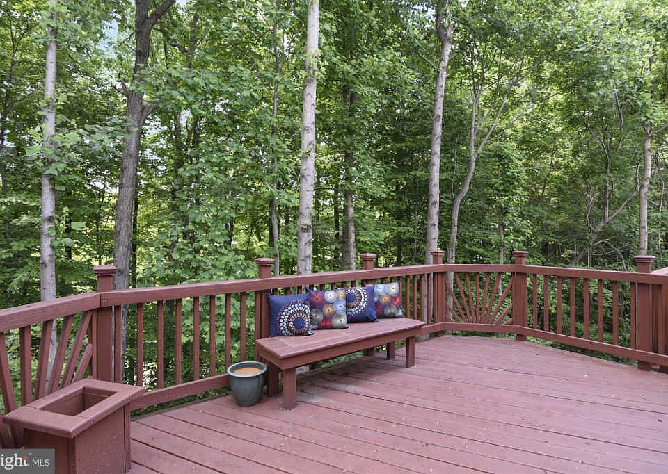 1st image of 15773 Viewpoint Cir