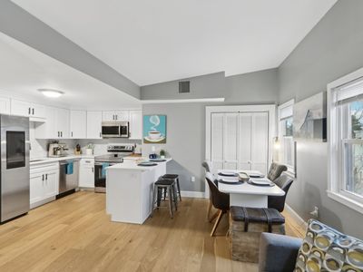 115 W 7th St #3, South Boston, MA, 02127