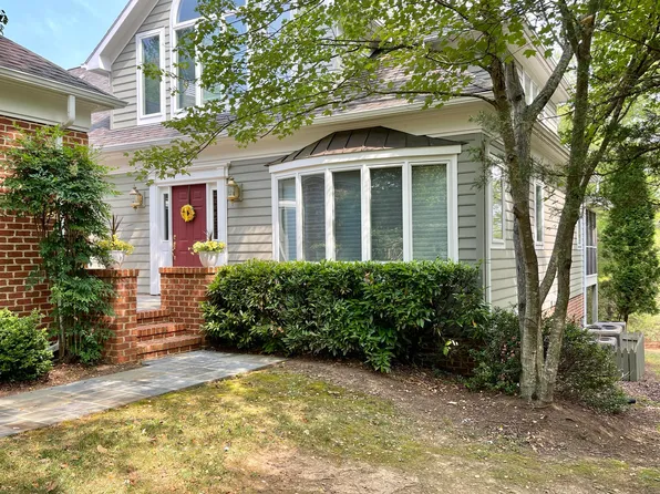 18 Sixty West Dr, Lexington, VA 24450