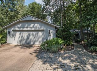 10181 Maple Branch Trl, Strongsville, OH