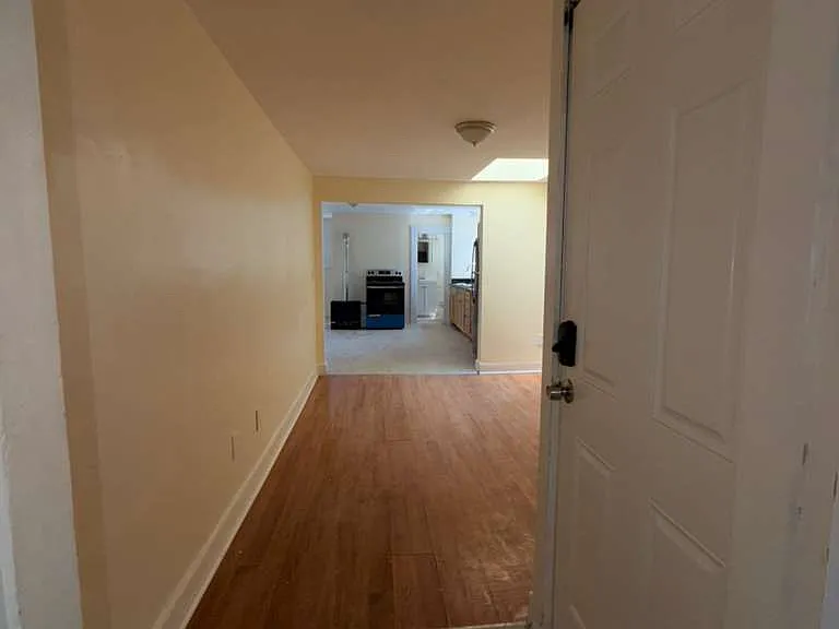129 Orange St #2 — Photo 13