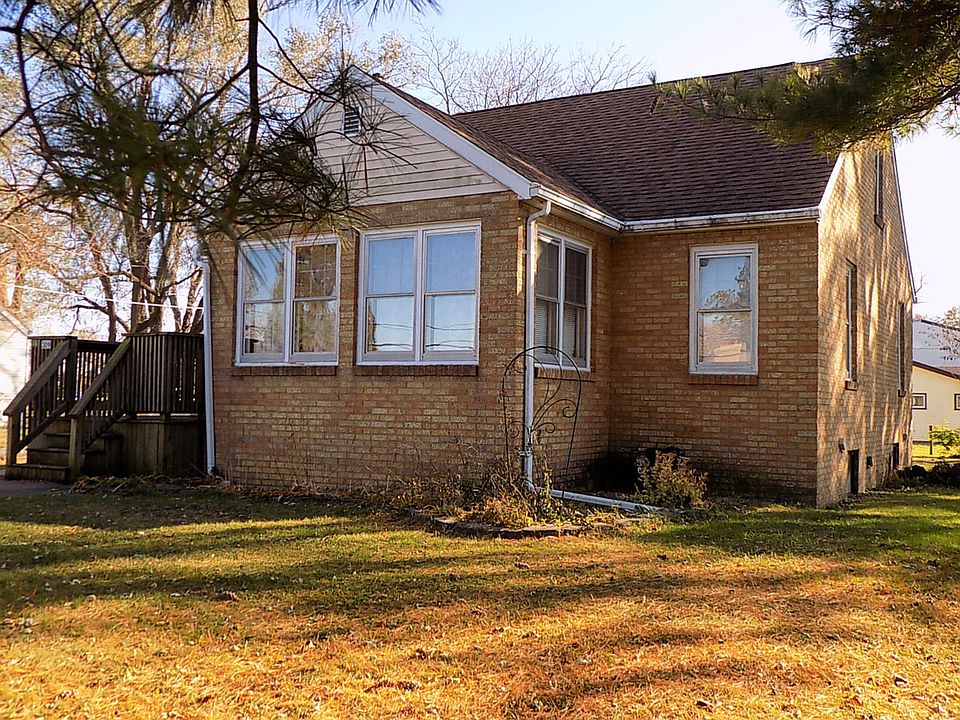 1st image of 309 Oakley Ave