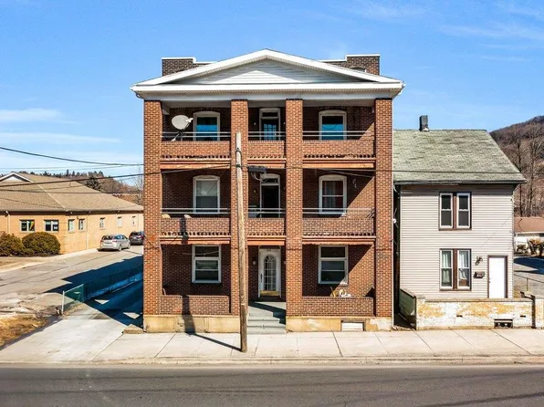 223 Center St, Tamaqua, PA 18252