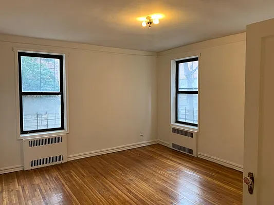 Rented by Contact Realty | media 20