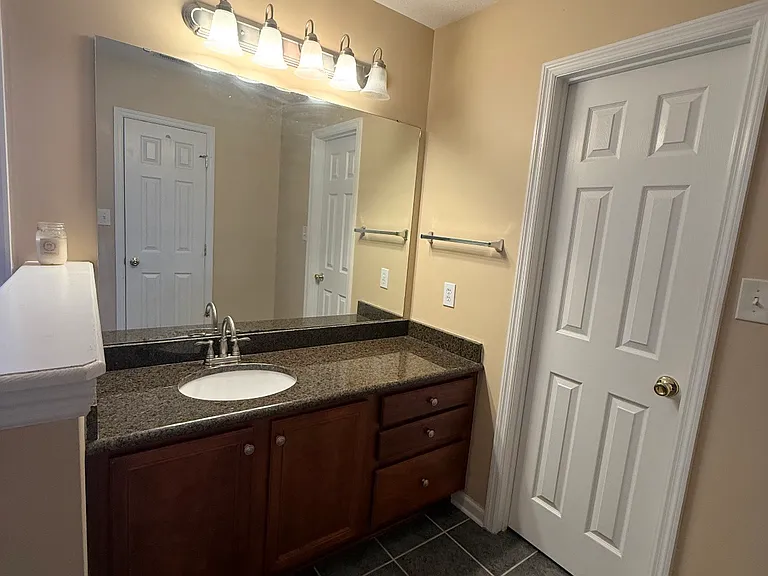 559 Cypress Pond Dr — Photo 5