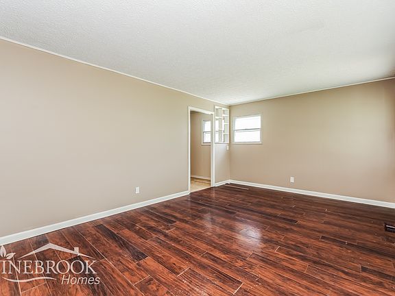 3rd image of 2813 Ghent Ave