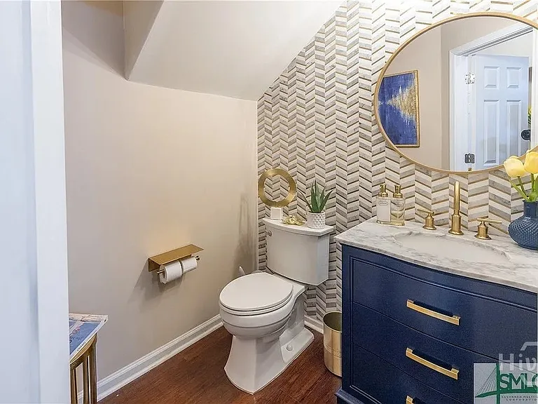 146 Chapel Lk S — Photo 17