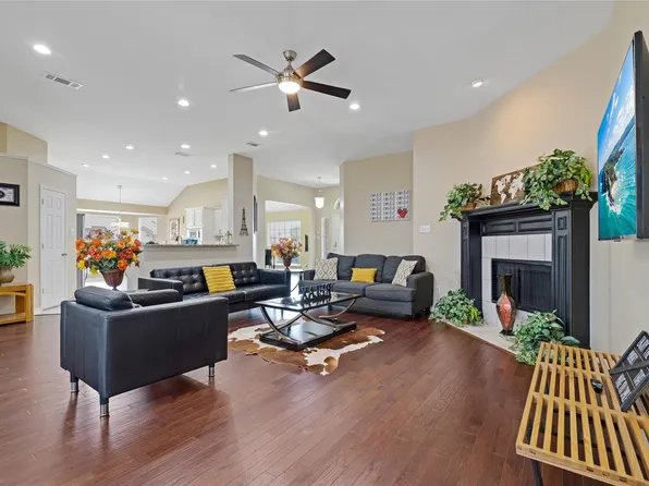 335 Linhurst Dr, Murphy, TX 75094