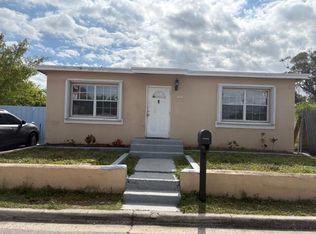 1075 W 30th St, Riviera Beach, FL 33404