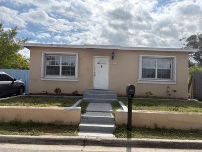 1075 W 30th Street, Riviera Beach, FL, 33404