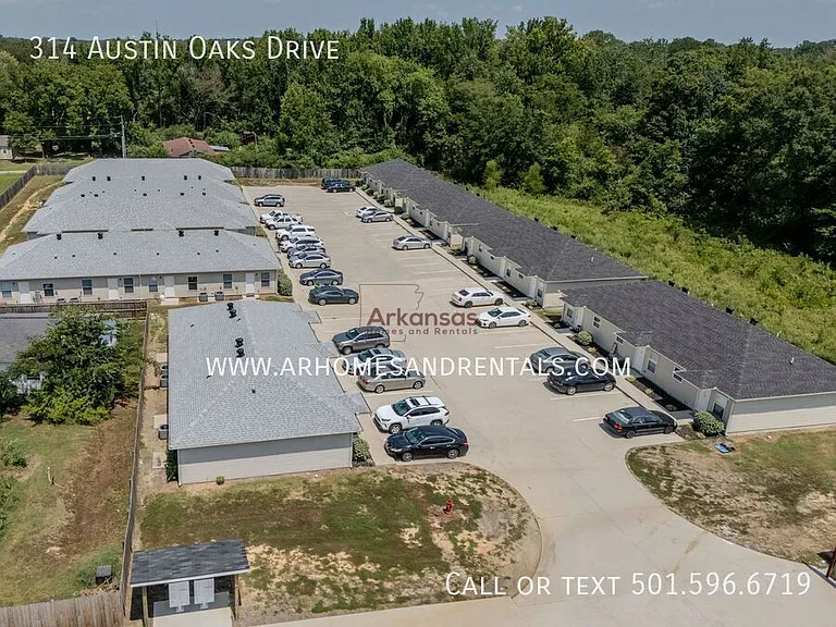 314 W Austin St — Photo 18