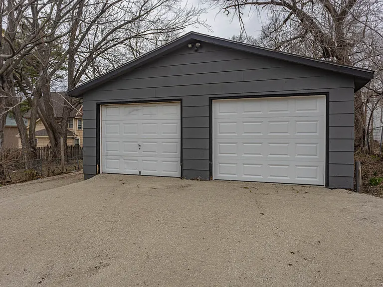 311 Pottawatomie St — Photo 31