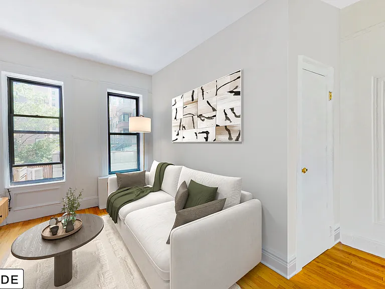 1043 Lexington Ave #4R — Photo 1