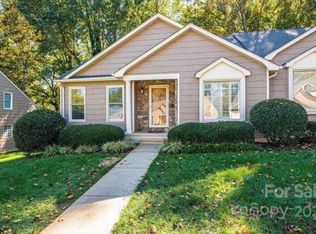 196 39th Avenue Ct NW, Hickory, NC 28601