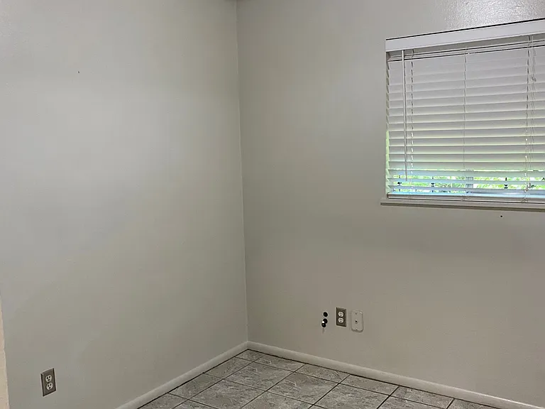 5634 N Meridian Ave — Photo 20