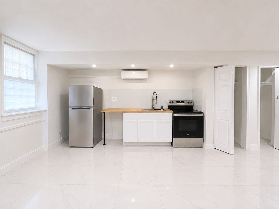 2nd image of 356 Remsen Ave #1B