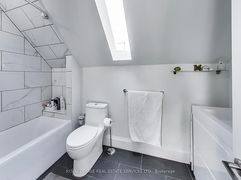 27 Saint Johns Rd — Photo 36