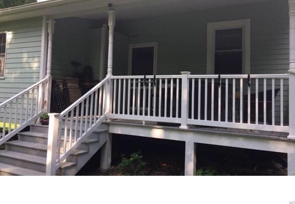 1st image of 220 S Broadway #1W