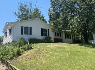 1746 Lakeview Rd, Mexico, MO 65265