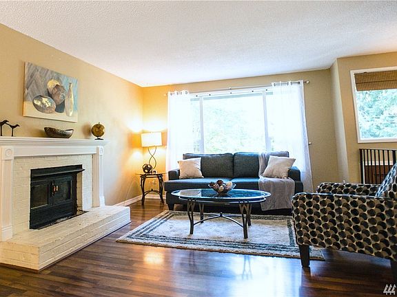 Beautiful living area is open and waiting for your families football games, Christmas tree, or family gatherings.