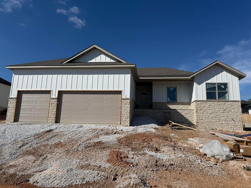 1st image of 2505 W Webb Road