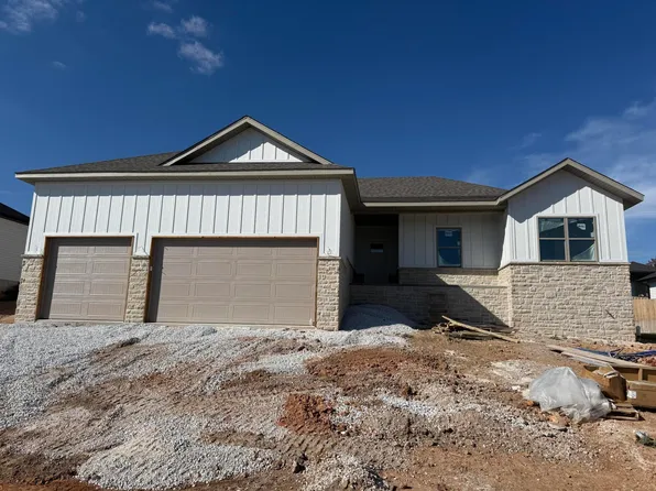 2505 W Webb Road, Ozark, MO 65721