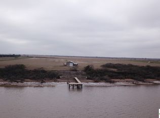 8 Shoreline Ln, Pt Lavaca, TX 77979
