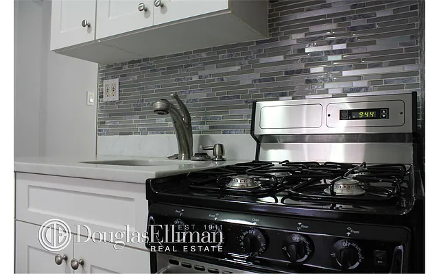 Rented by Douglas Elliman | media 3