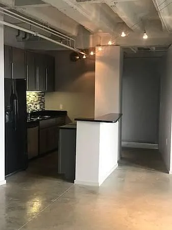 2 bed, 1089 sqft, $1,475 — Photo 4