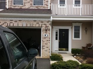 93 Deepwater Cir #93, Manalapan, NJ 07726